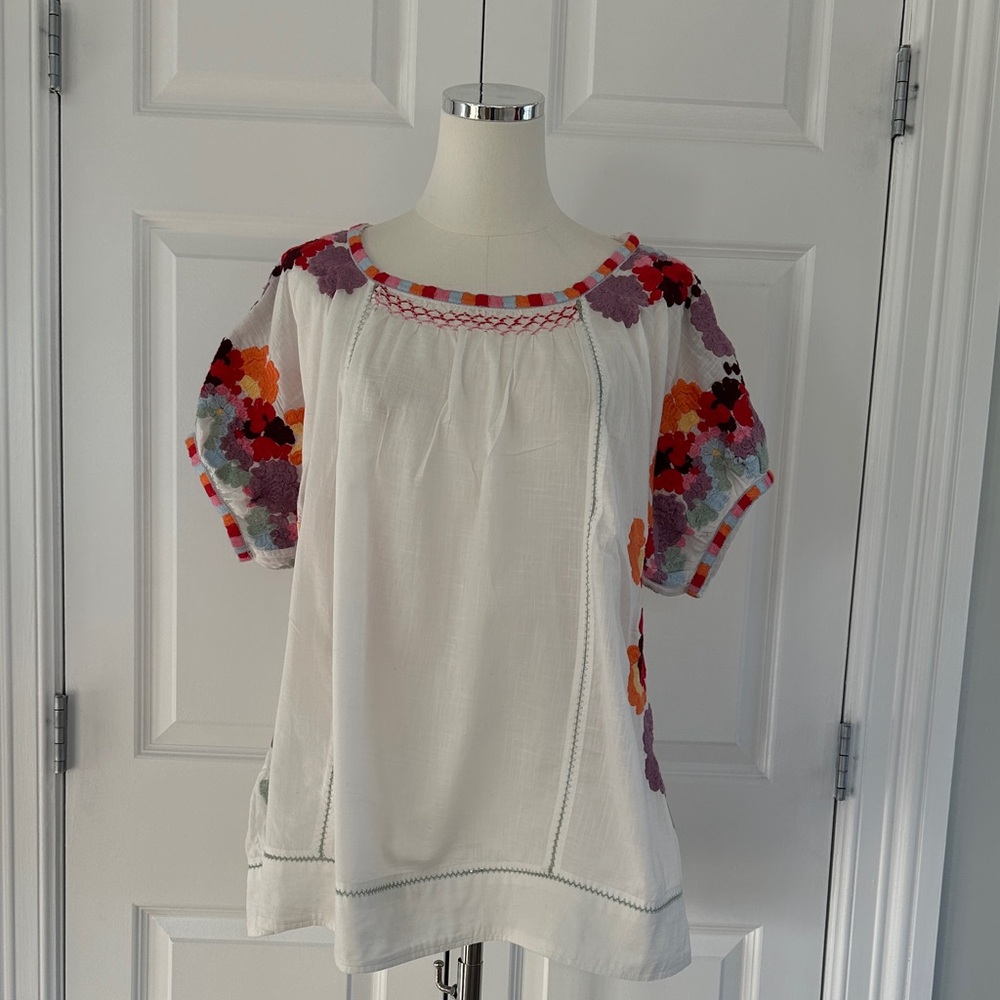 Anthropologie White Purple Peasant Embroidered Floral Boho Blause Tunic Size XS